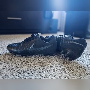Nike Youth Tiempo Legend 7 Club FG Soccer Cleats Black  Size 1Y